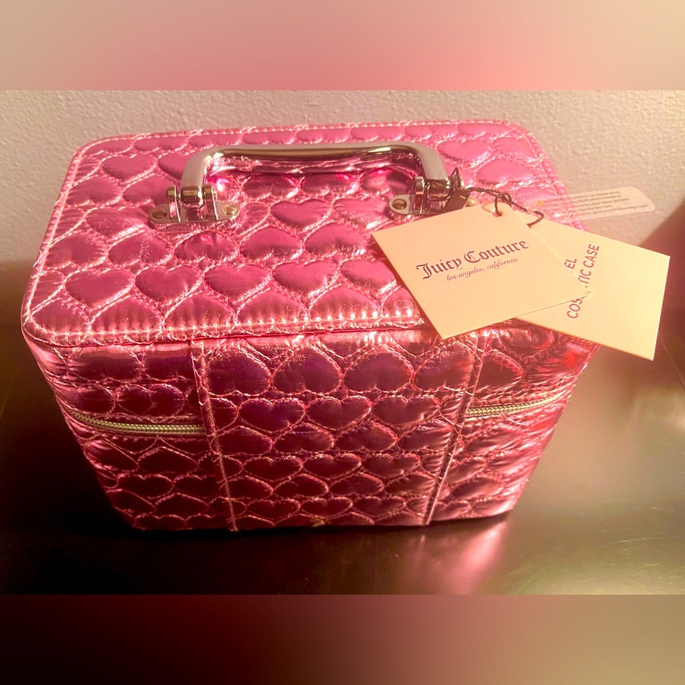 Juicy Couture Cosmetic Case filled with goodies NWT Metallic Quilted Pink - Picture 6 of 10
